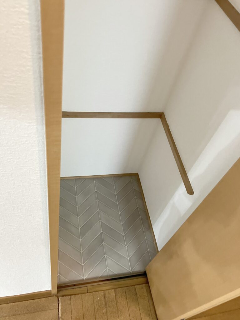 収納スペースの内装工事を行いました。