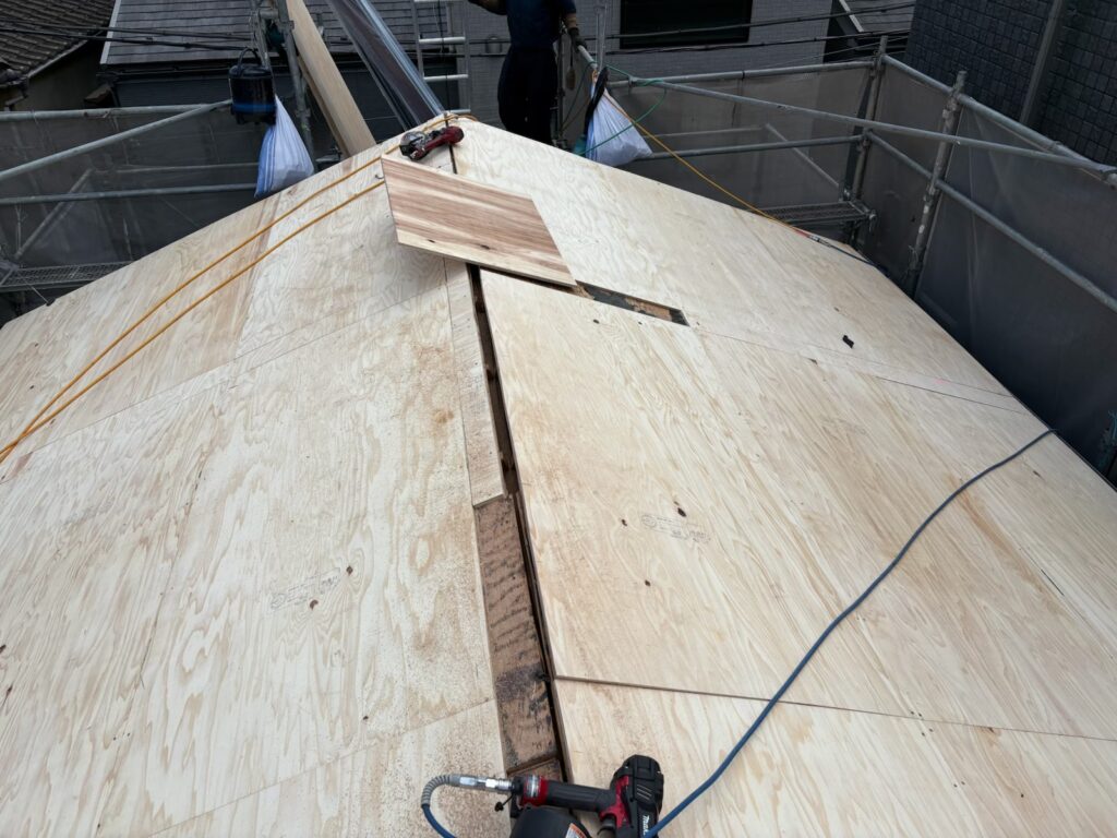 新規屋根下地造作補修