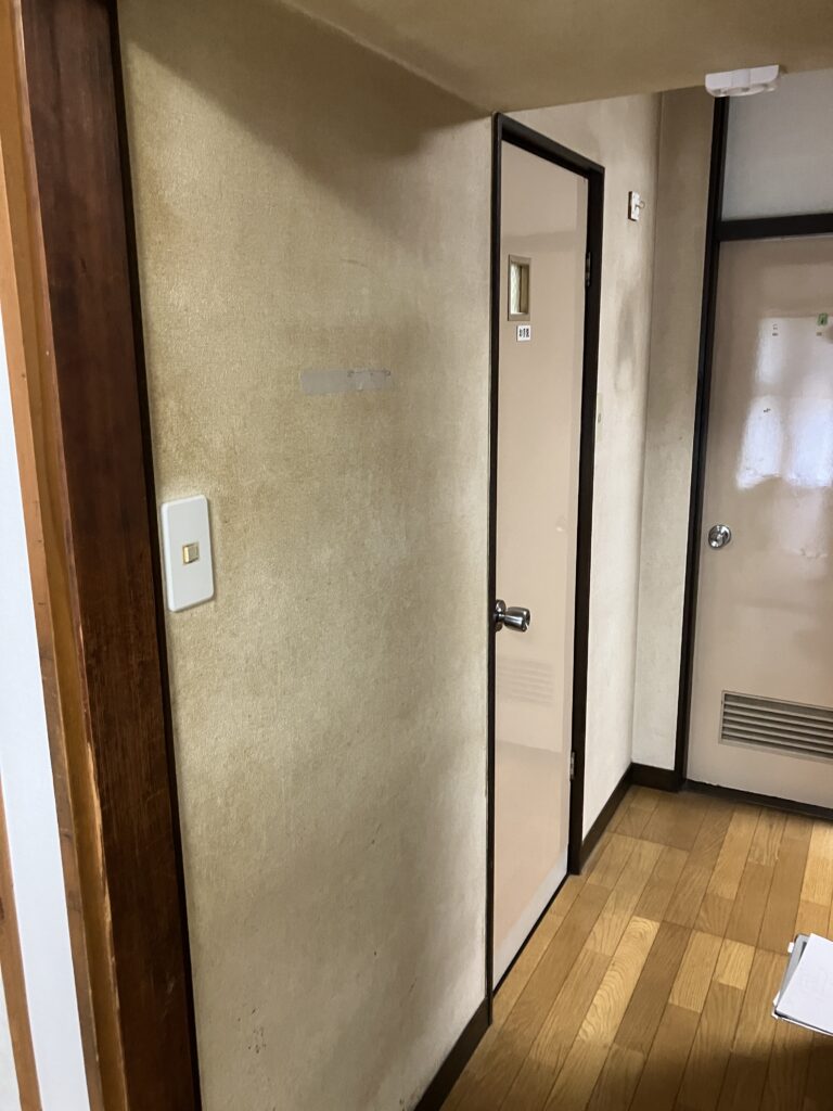 既存トイレ外観