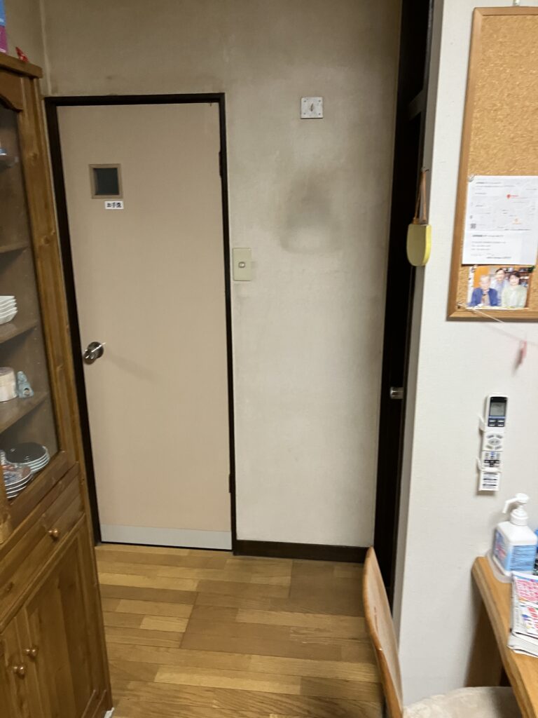 既存トイレ外観