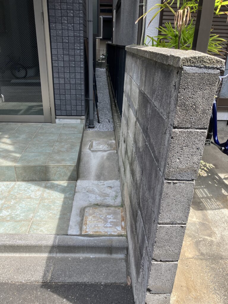 既存右側フェンス