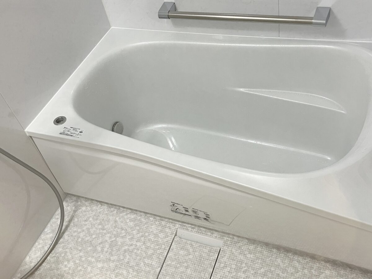 ゆったりと湯舟に浸かってリラックスできる浴室へ